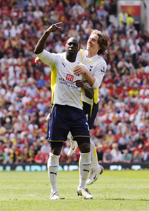 Ledley King and Luka Modric against Manchester United