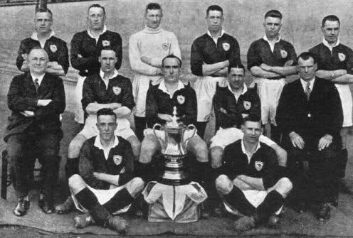 1929-30 Arsenal FC with FA Cup