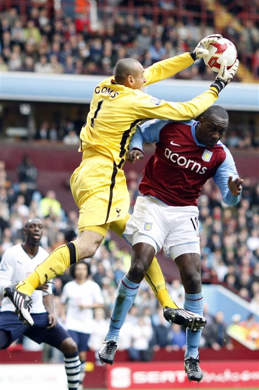Tottenham's Heurelho Gomes & Villa's Emile Heskey