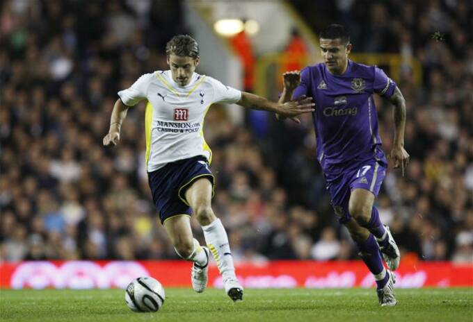 David Bentley & Tim Cahill
