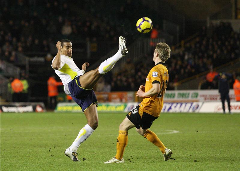 Tom Huddlestone against Wolverhampton Wanderers