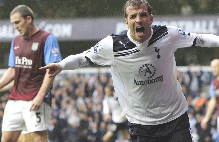 Rafael Van der Vaart celebrates his goals against Aston Villa, October 2010