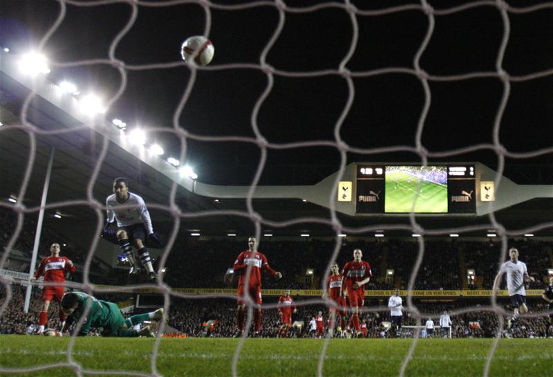 Action from Tottenham Hotspur 4-0 Middlesbrough, March 2009