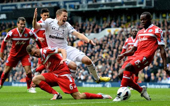 Action from Tottenham Hotspur 2-1 Queens Park Rangers, September 2012