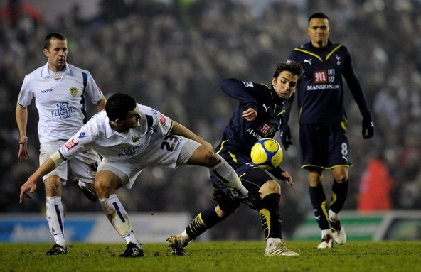 Niko Kranjcar in action for Spurs against Leeds