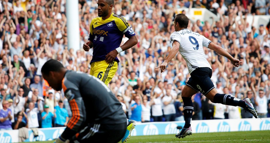 Roberto Soldado scores the winner for Spurs against Swansea, August 2013