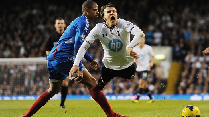 Premier League action from Tottenham Hotspur 1-0 Hull City, October 2013